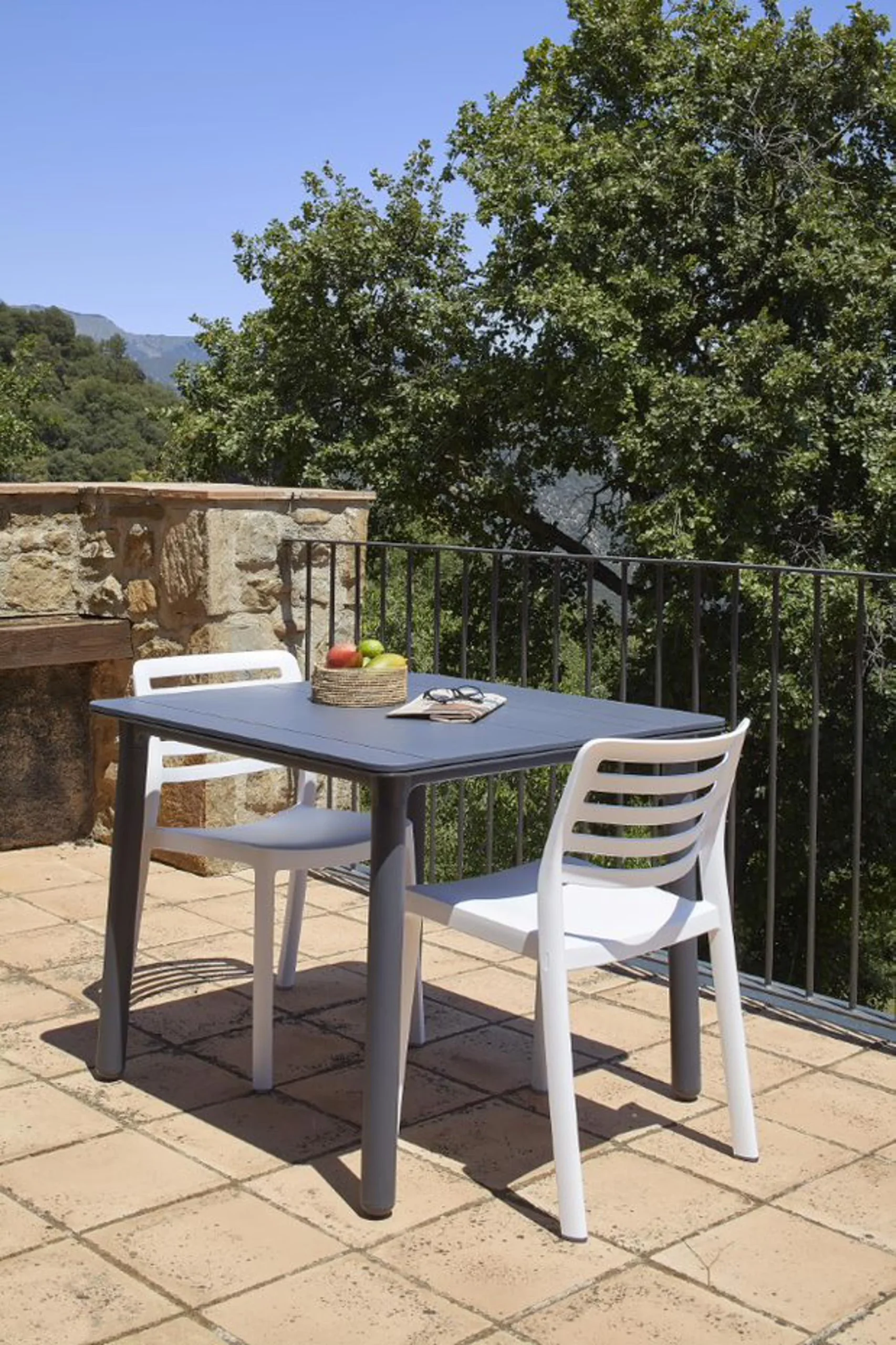 Garbar noa mesa cuadrada interior, exterior 90x90 pie blanco - tablero blanco - Imagen 5
