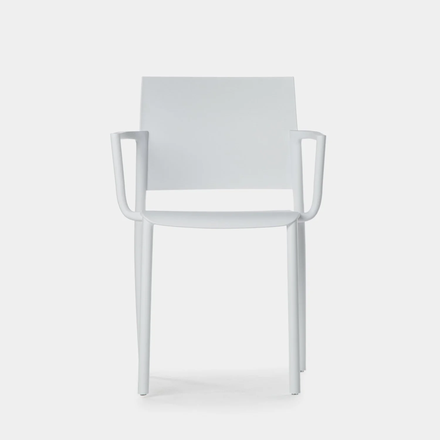 Silla con reposabrazos en polipropileno blanco Jeven - Klast - Imagen 7